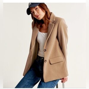 Abercrombie & Fitch Wool-Blend Heavyweight Classic Camel Blazer